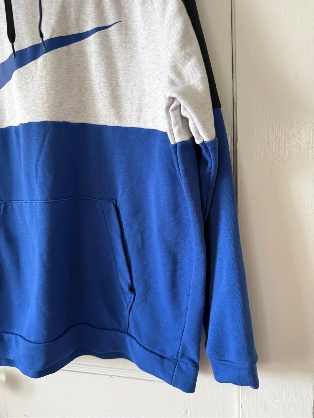 Nike Men’s Colorblock Blue/Black/Gray Pullover Hoodie